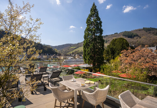 Wellnesshotel direkt an der Mosel: Kurzurlaub im Moselschlösschen
