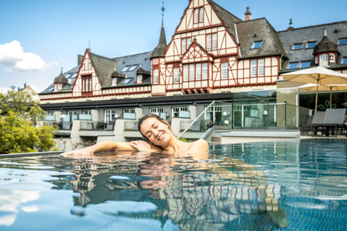 Modernes Spa Wellness Resort im Moselschlösschen mit Thermal Pools und Wellness Bereich